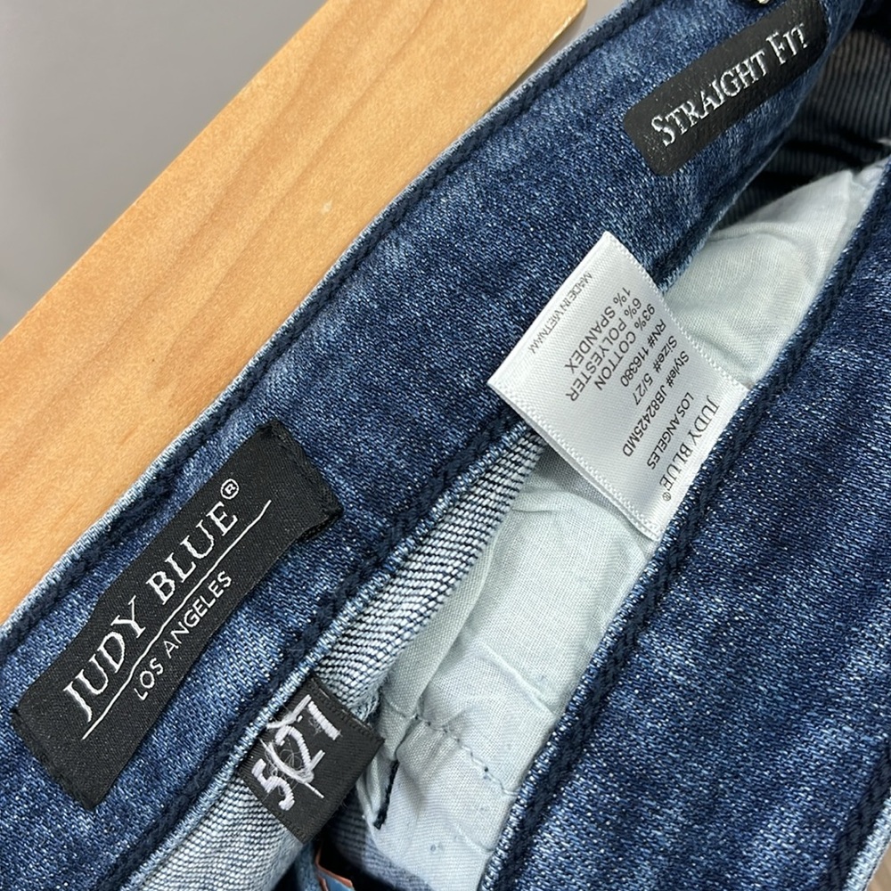 Judy Blue Distressed Straight Jeans size 5/27 Women’s Jeans - Picture 4 of 10